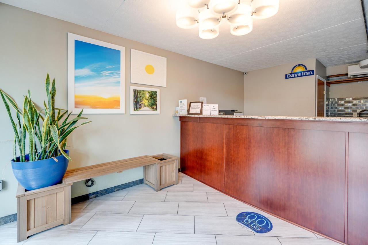 Days Inn By Wyndham Nashville Saint Thomas West Hospital Exterior foto
